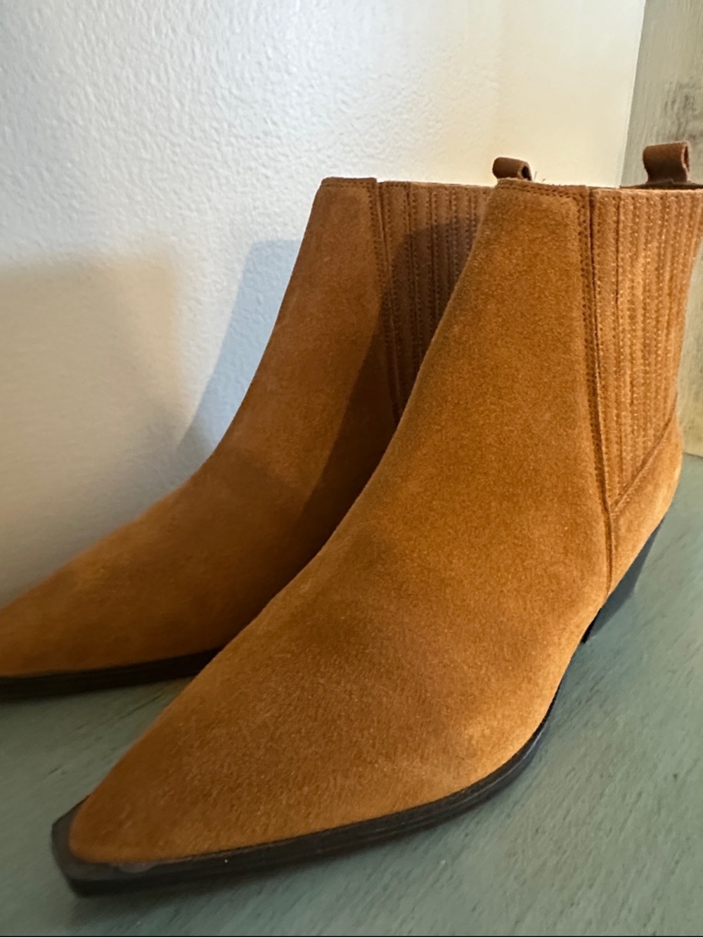 NEW Marc Fisher Tan Suede Pointed Ankle Booties - Picture 7 of 7